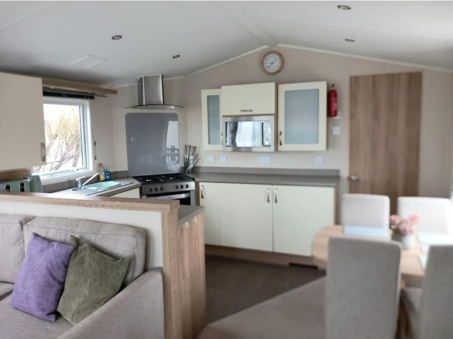 Lagooncombe Modern And Cosy Holiday Home Haverigg Esterno foto